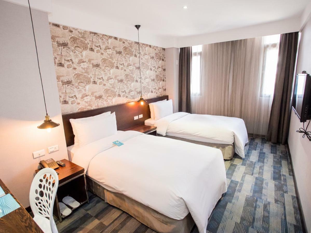 Khan Hotel Kaohsiung Extérieur photo