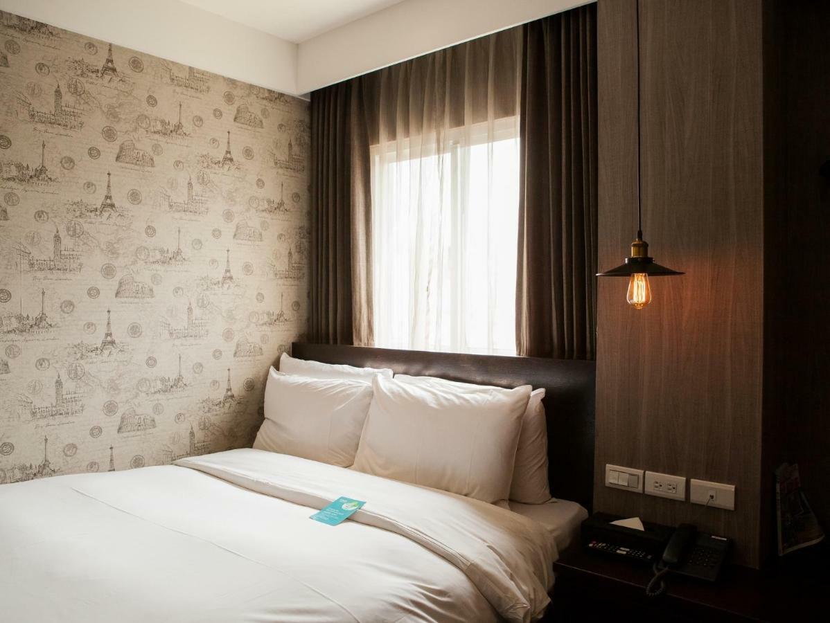 Khan Hotel Kaohsiung Extérieur photo