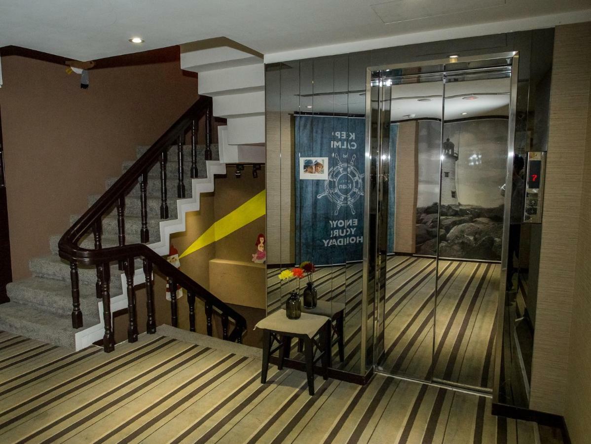 Khan Hotel Kaohsiung Extérieur photo