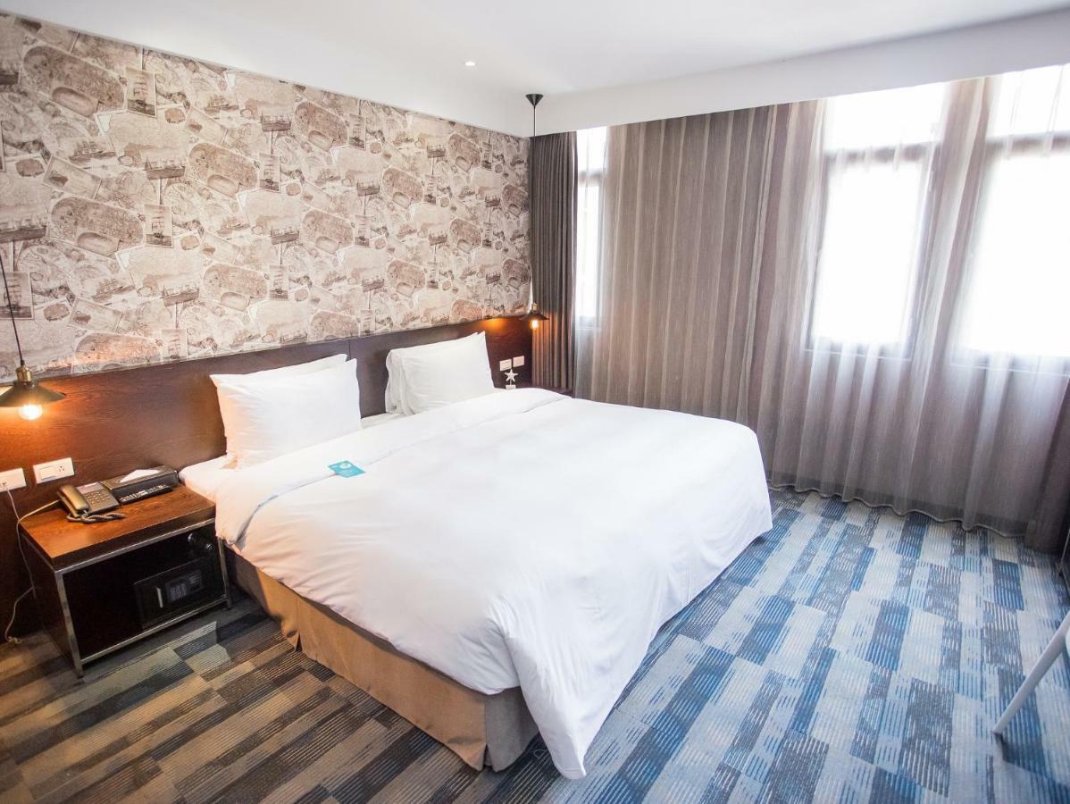 Khan Hotel Kaohsiung Extérieur photo