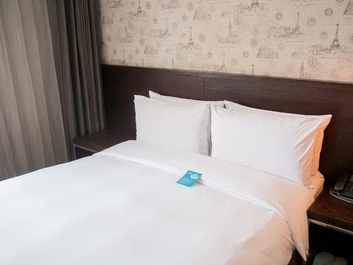 Khan Hotel Kaohsiung Extérieur photo