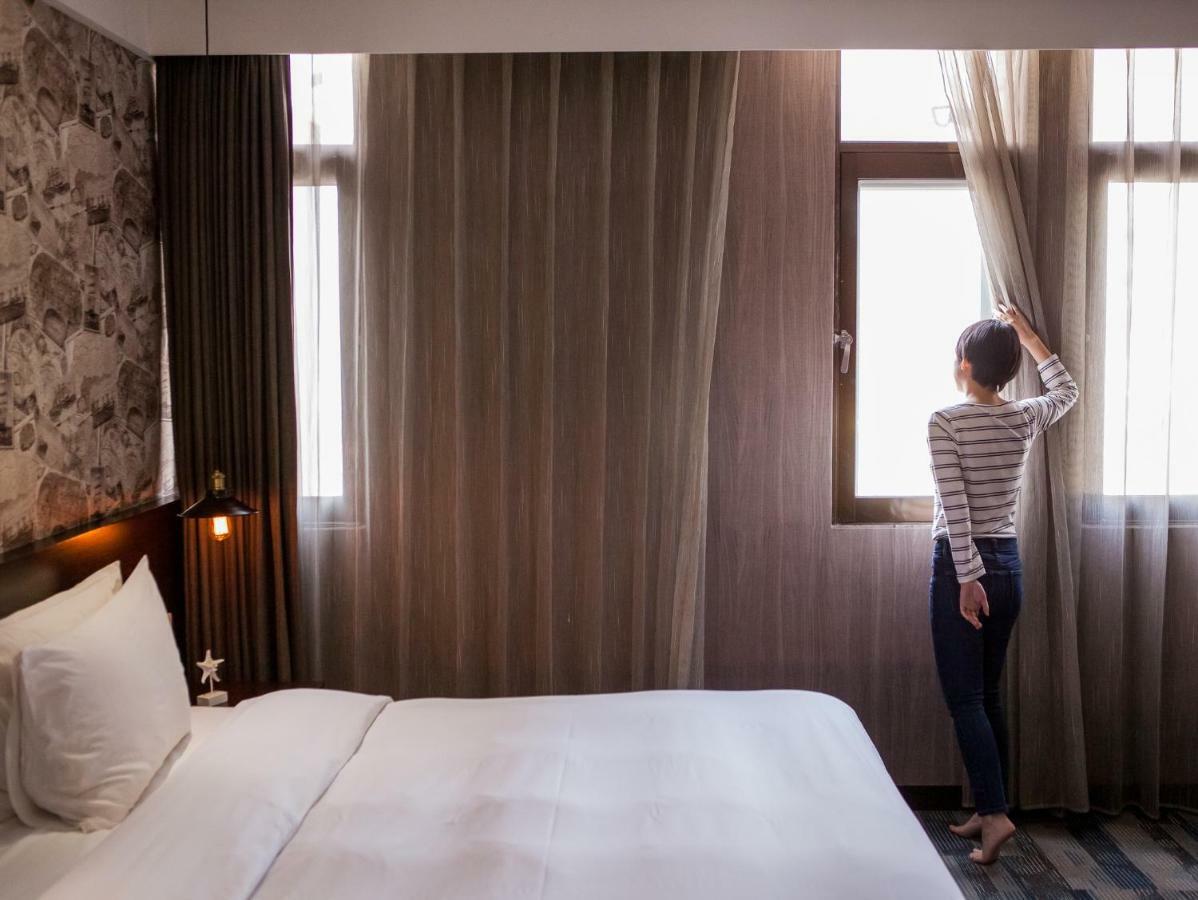 Khan Hotel Kaohsiung Extérieur photo