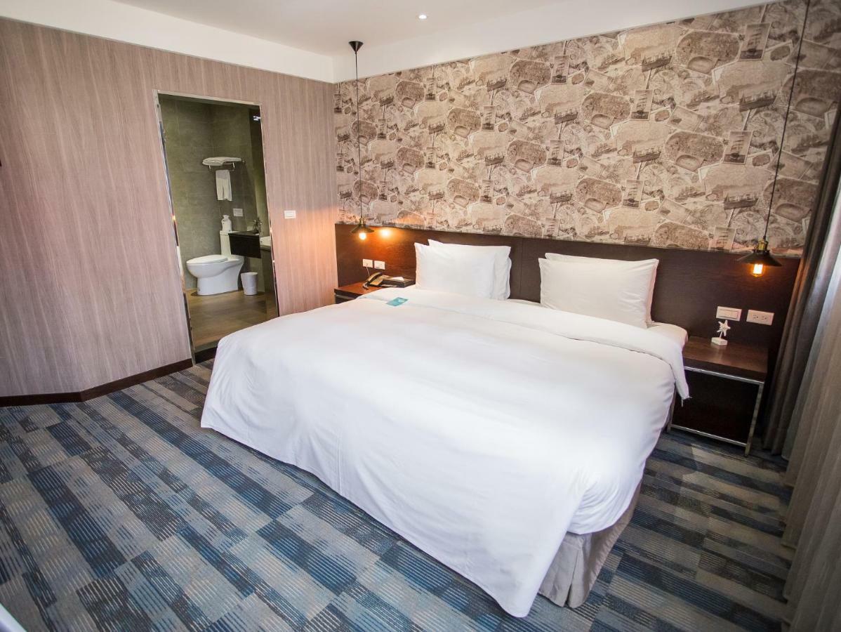 Khan Hotel Kaohsiung Extérieur photo